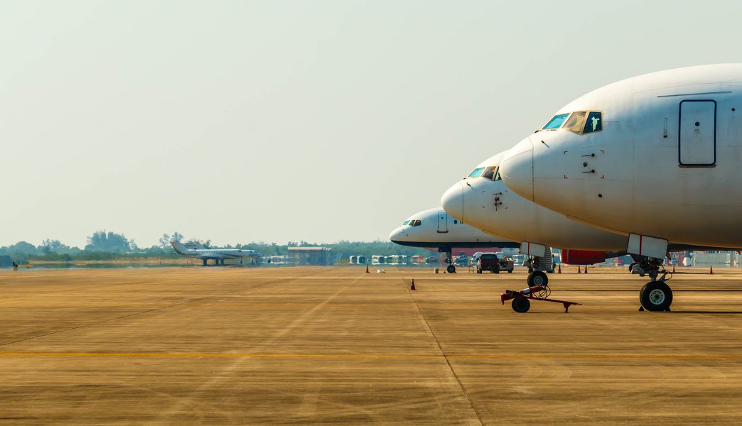 Grounded airplanes