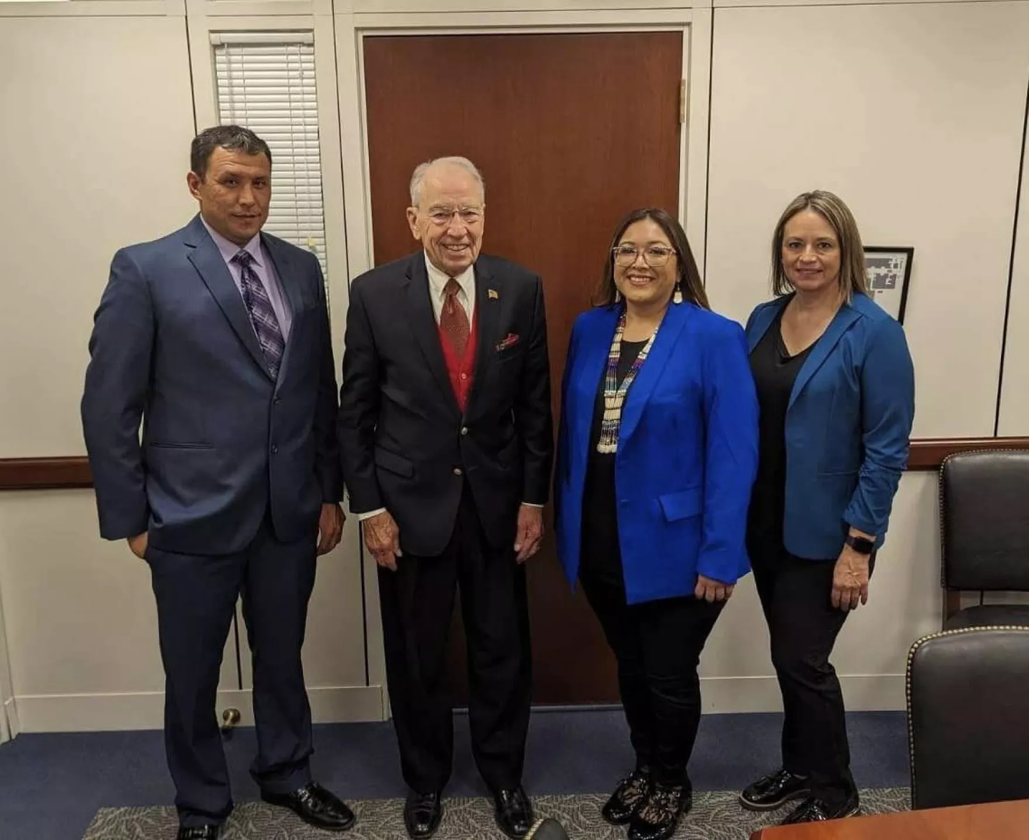 Winnebago tribal members meet Sen. Grassley